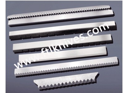 Zigzag machine blade pillow packaging